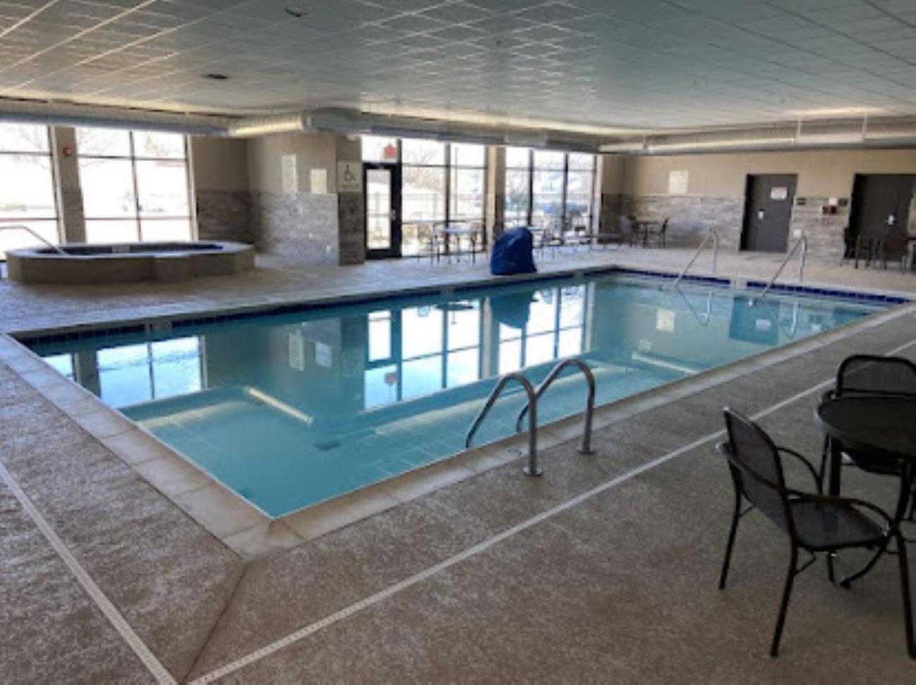 Hotel Lotus Kansas City Merriam Luaran gambar